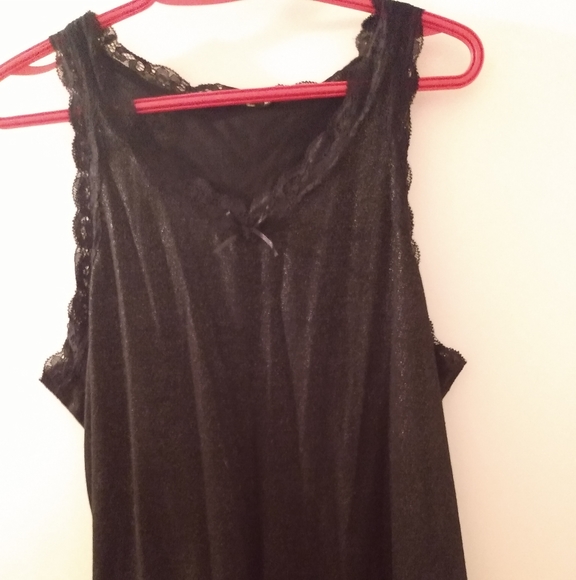 Black sparkly George top, lace trim. - Picture 1 of 1